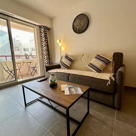 Climatise, Cosy Et Calme Au Centre * Antibes